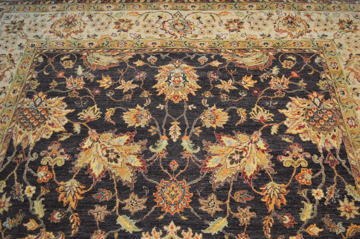 8' 0" x 10' 1" India Sultanabad Rug image 5