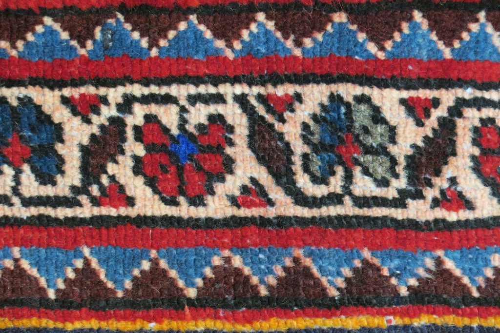 4' 2" x 6' 4" Persian Hamadan Rug image 10