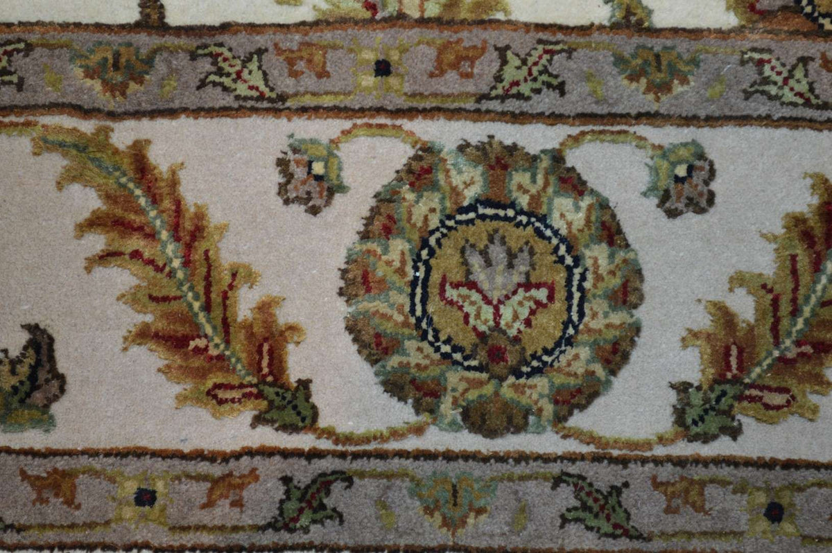 5' 0" x 7' 1" India Jaipur Rug image 4
