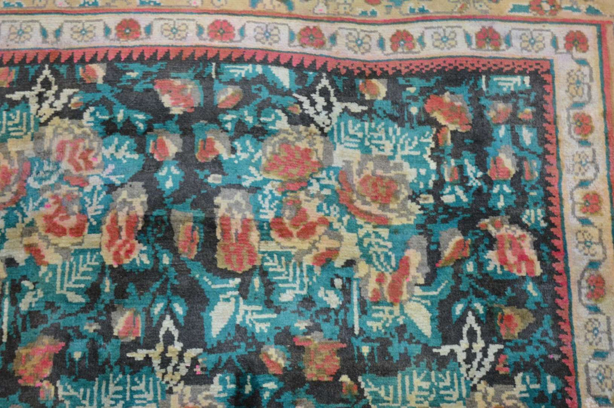 6' 0" x 8' 0" Persian Shiraz Rug image 3