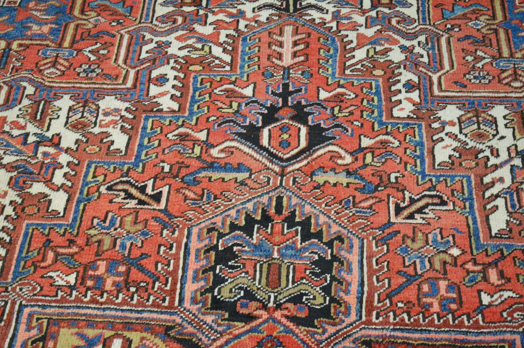 7' 6" x 10' 2" Persian Heriz Rug image 7