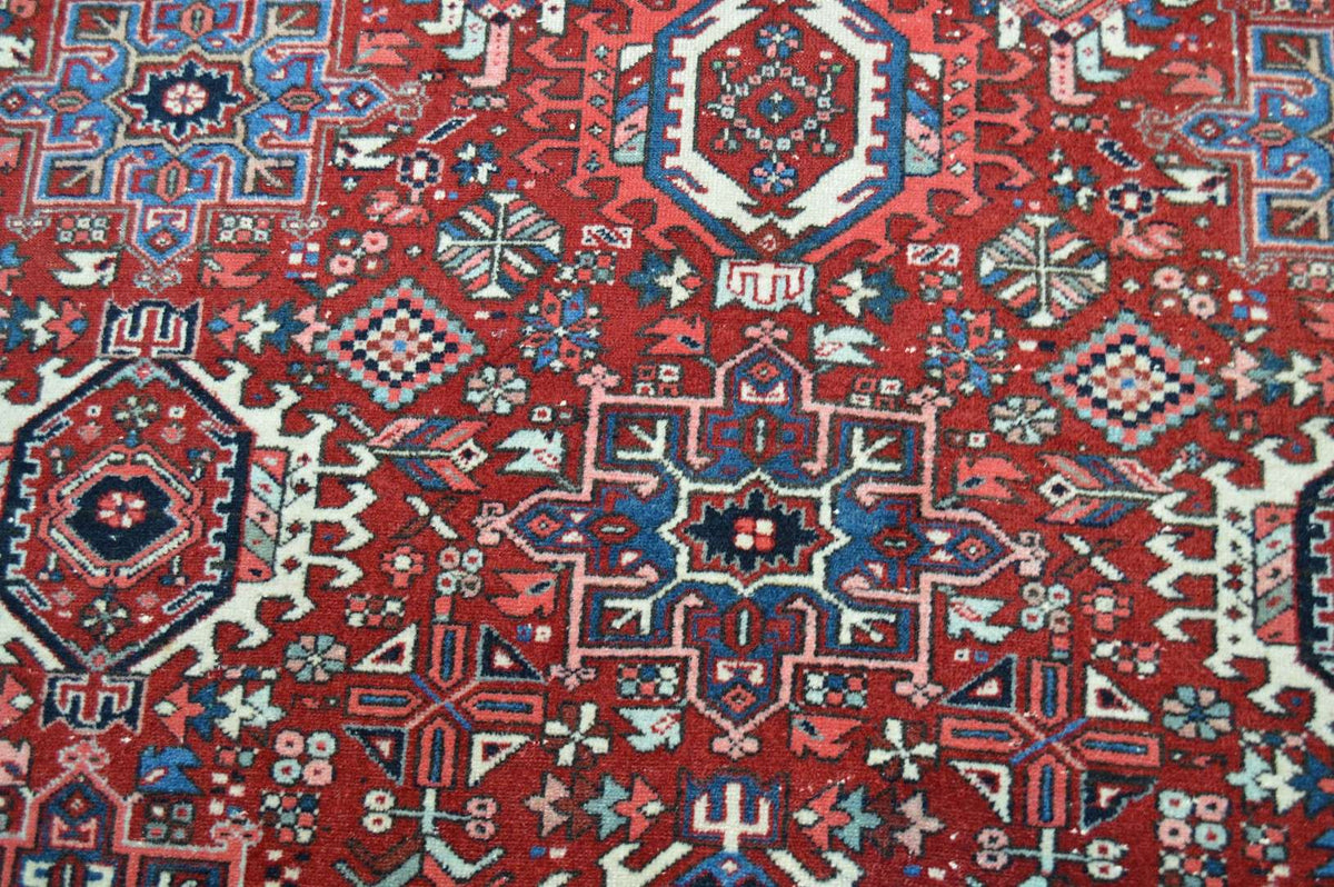 7' 5" x 10' 7" Persian Heriz Rug image 9
