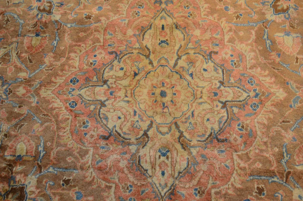 9' 8" x 16' 3" Persian Sarouk Rug image 5