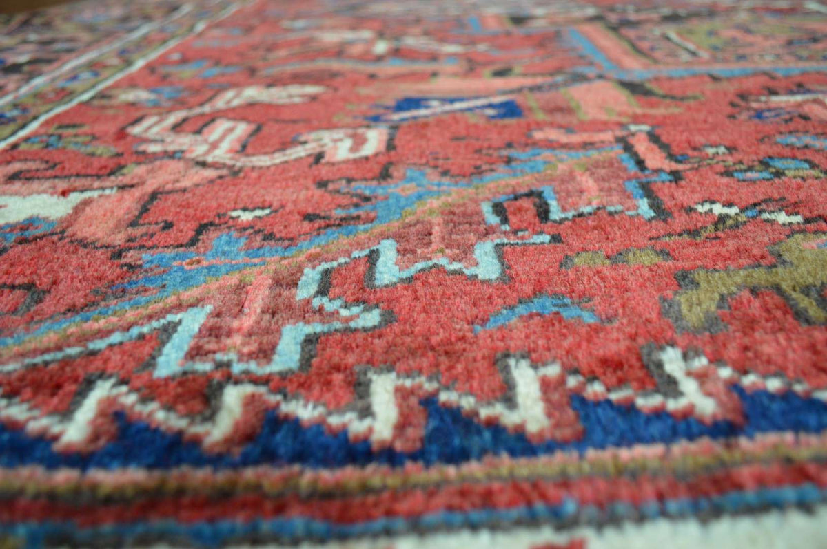 7' 8" x 10' 6" Persian Heriz Rug image 3