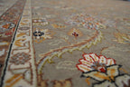 9' 8" x 9' 9" India Agra Rug image 9