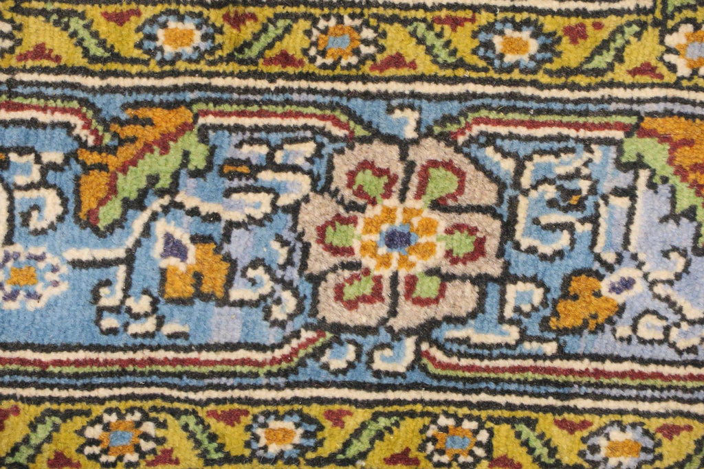 3' 5" x 5' 4" Persian Shahreza Rug image 8