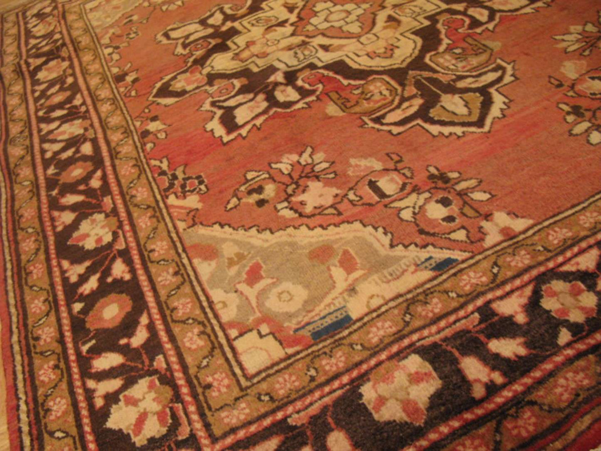 5' 2" x 6' 8" Persian Lilihan Rug image 2