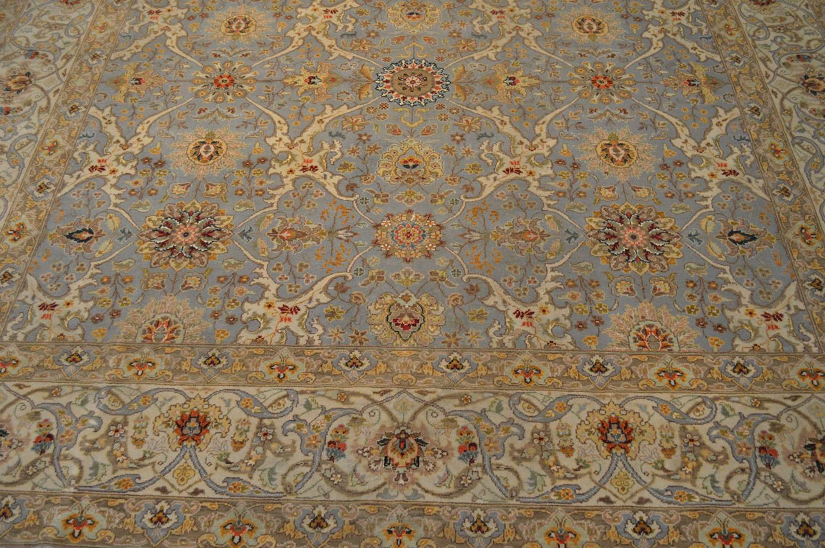 8' 0" x 8' 0" India Sultanabad Square Rug image 8