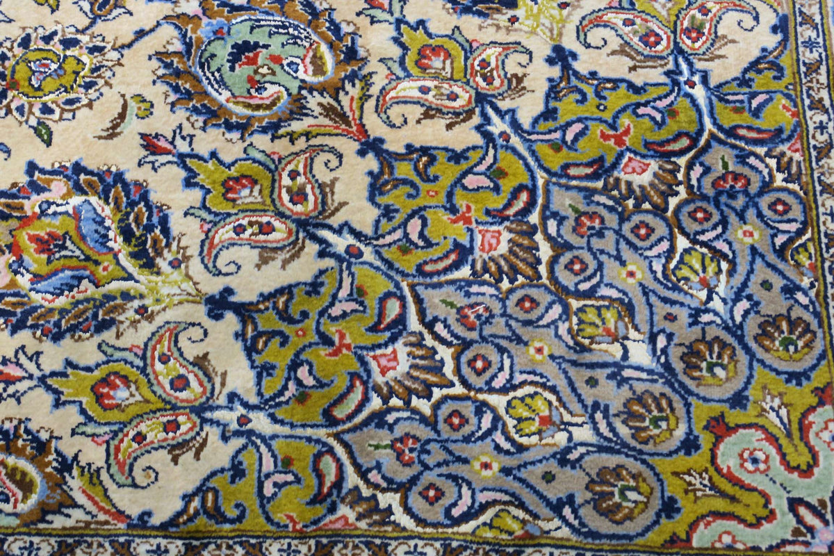 9' 8" x 13' 4" Persian Kashan Rug image 7