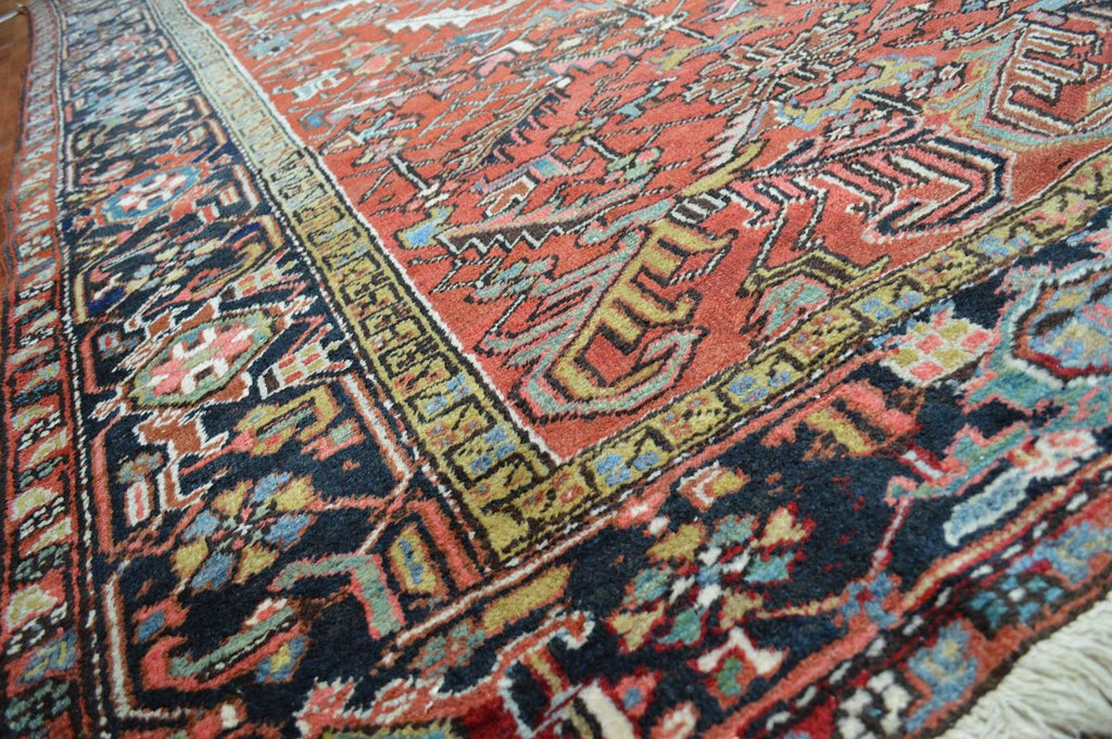 8' 4" x 11' 6" Persian Heriz Rug image 3