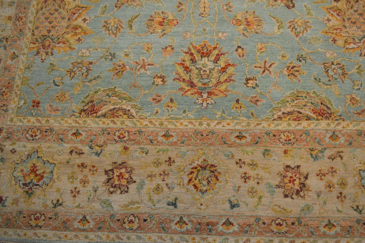 8' 0" x 10' 0" India Sultanabad Rug image 3