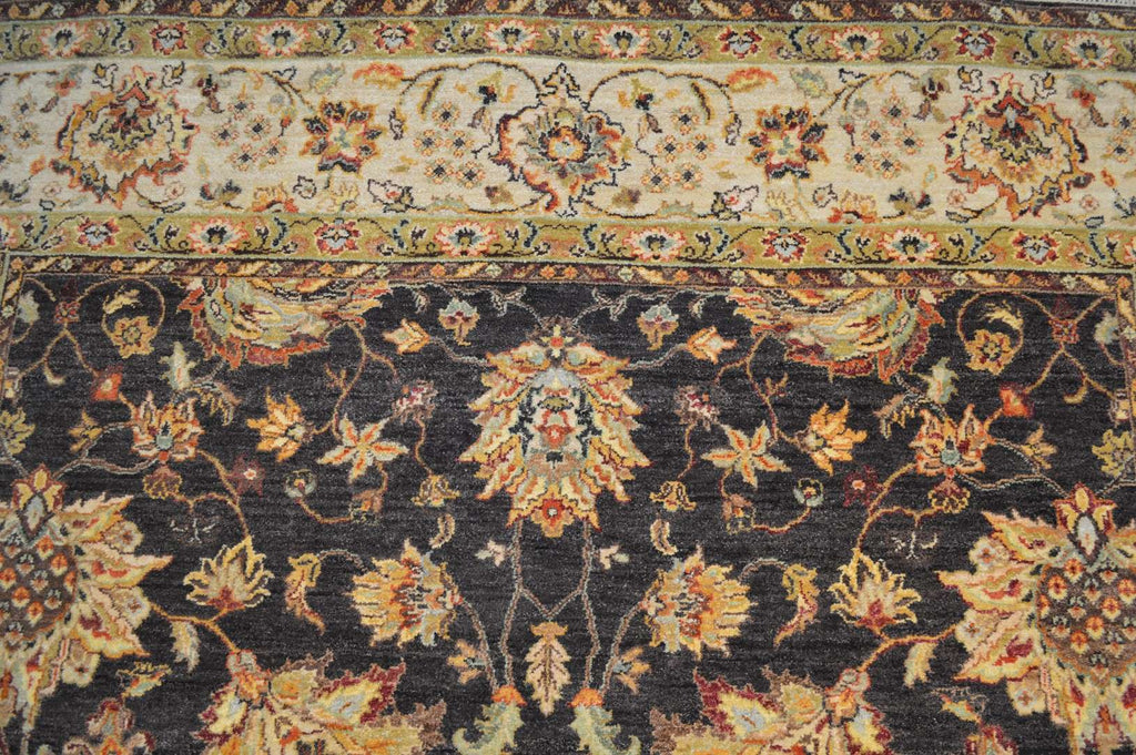8' 0" x 10' 1" India Sultanabad Rug image 8