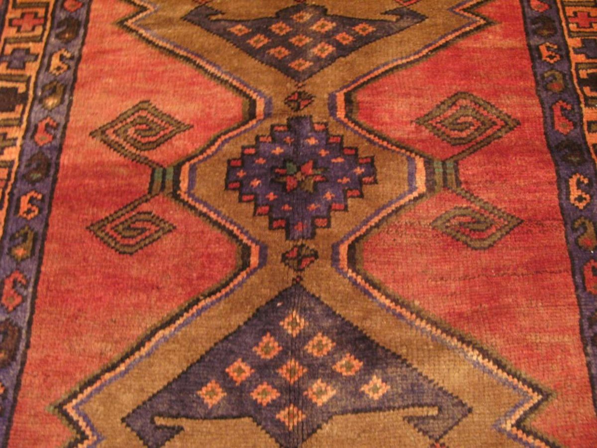 3' 8" x 10' 1" Persian Lori Runner image 7