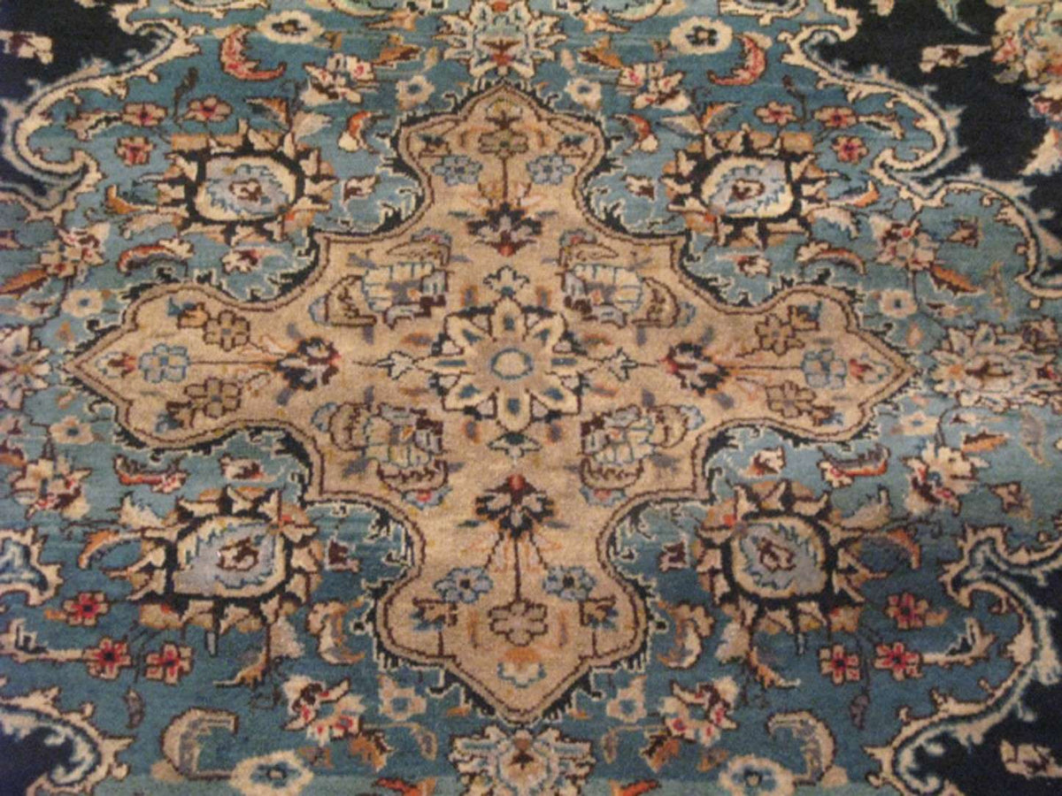 9' 8" x 12' 0" Persian Kashmar Rug image 8