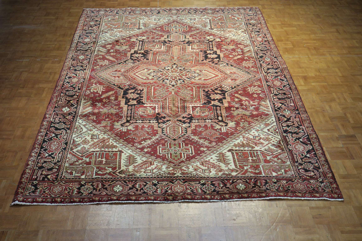 7' 9" x 11' 1" Persian Gorevan Rug image 1