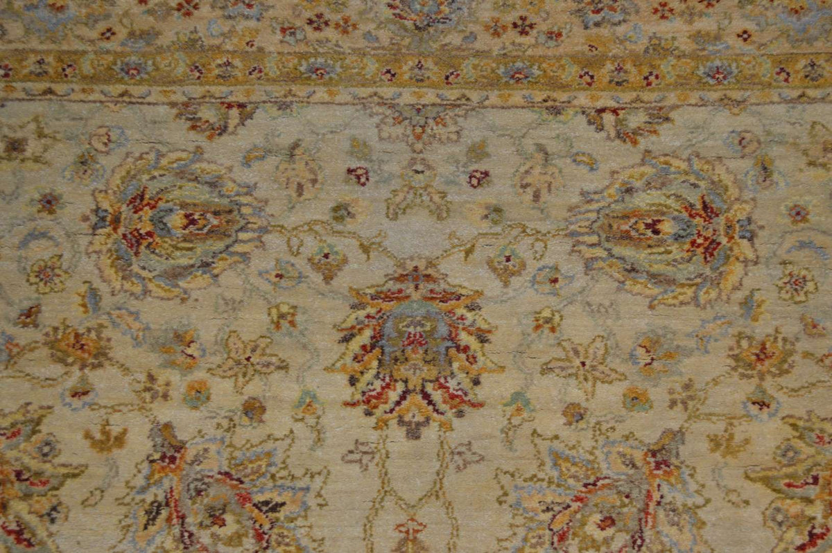 6' 2" x 9' 0" India Sultanabad Rug image 4