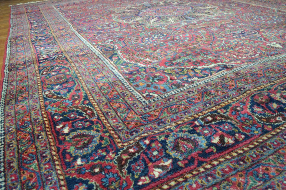 10' 1" x 13' 8" Persian Mashhad Rug image 3