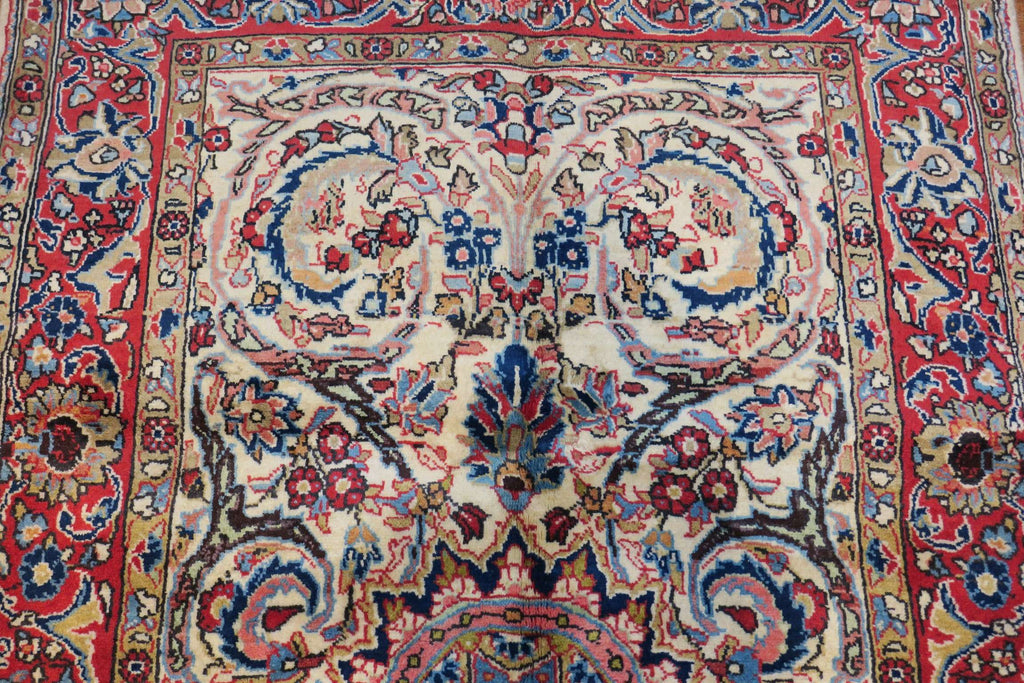 3' 4" x 5' 4" Persian Sarouk Rug image 6