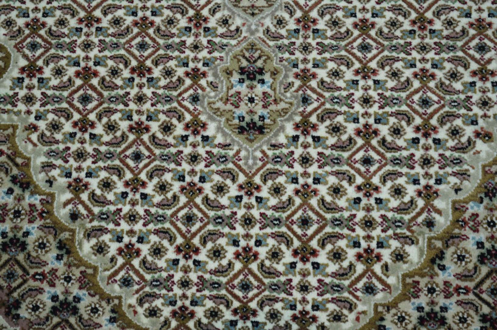 4' 1" x 6' 4" India Tabriz Rug image 10