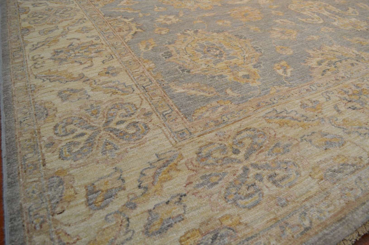 8' 0" x 10' 0" Pakistan Oushak Rug image 4