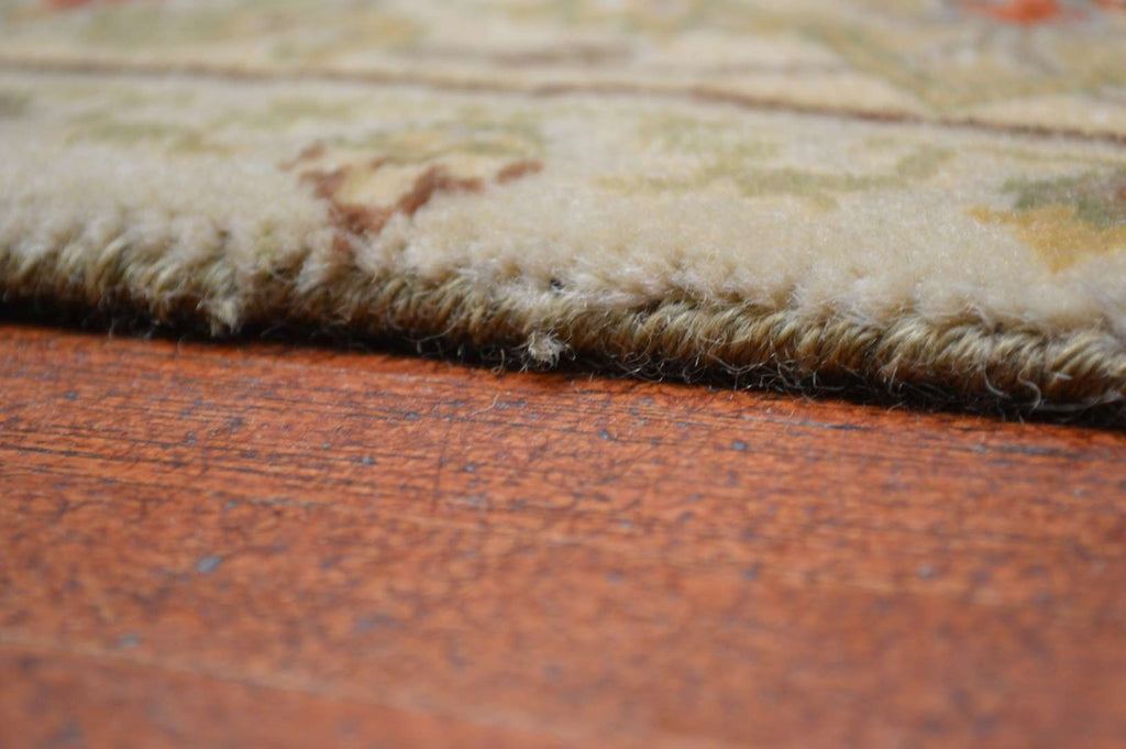 8' 1" x 9' 9" India Agra Rug image 3