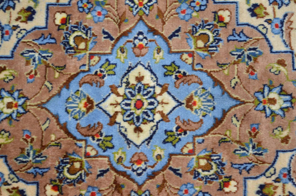 4' 8" x 8' 3" Persian Kashan Rug image 3