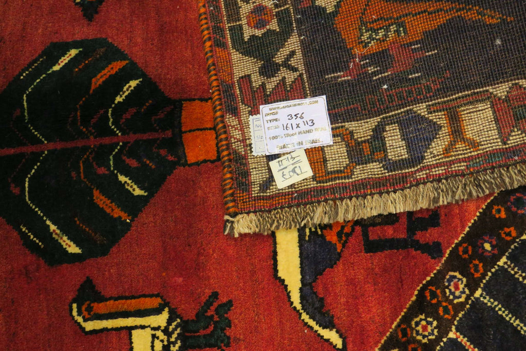 3' 7" x 5' 3" Persian Shiraz Rug image 1