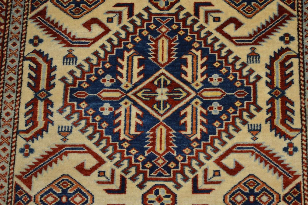 3' 8" x 5' 8" Pakistan Shirvan Rug image 6