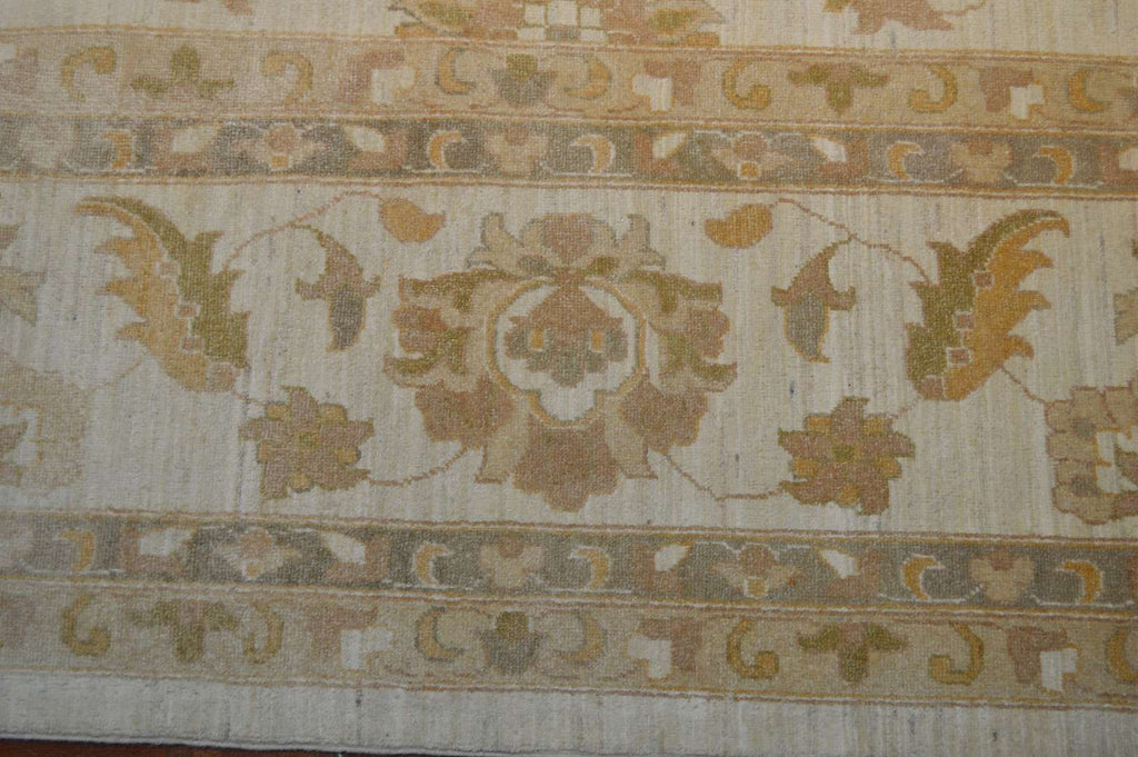 12' 0" x 17' 6" Pakistan Peshawar Rug image 7