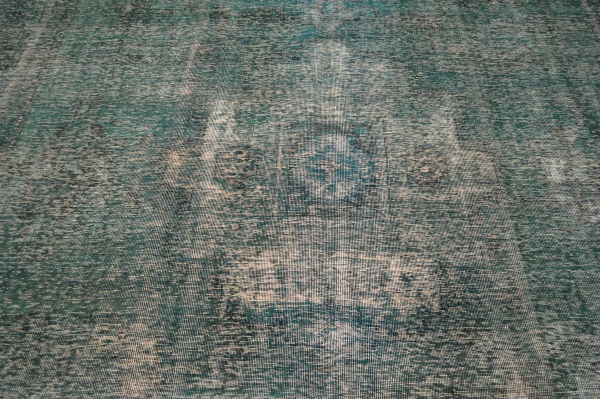 9' 3" x 12' 2" Pakistan Vintage Rug image 7