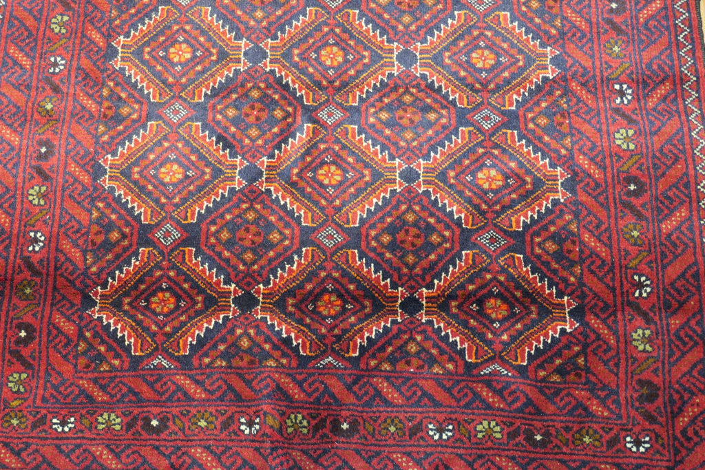 2' 9" x 5' 6" Persian Baluch Rug image 7