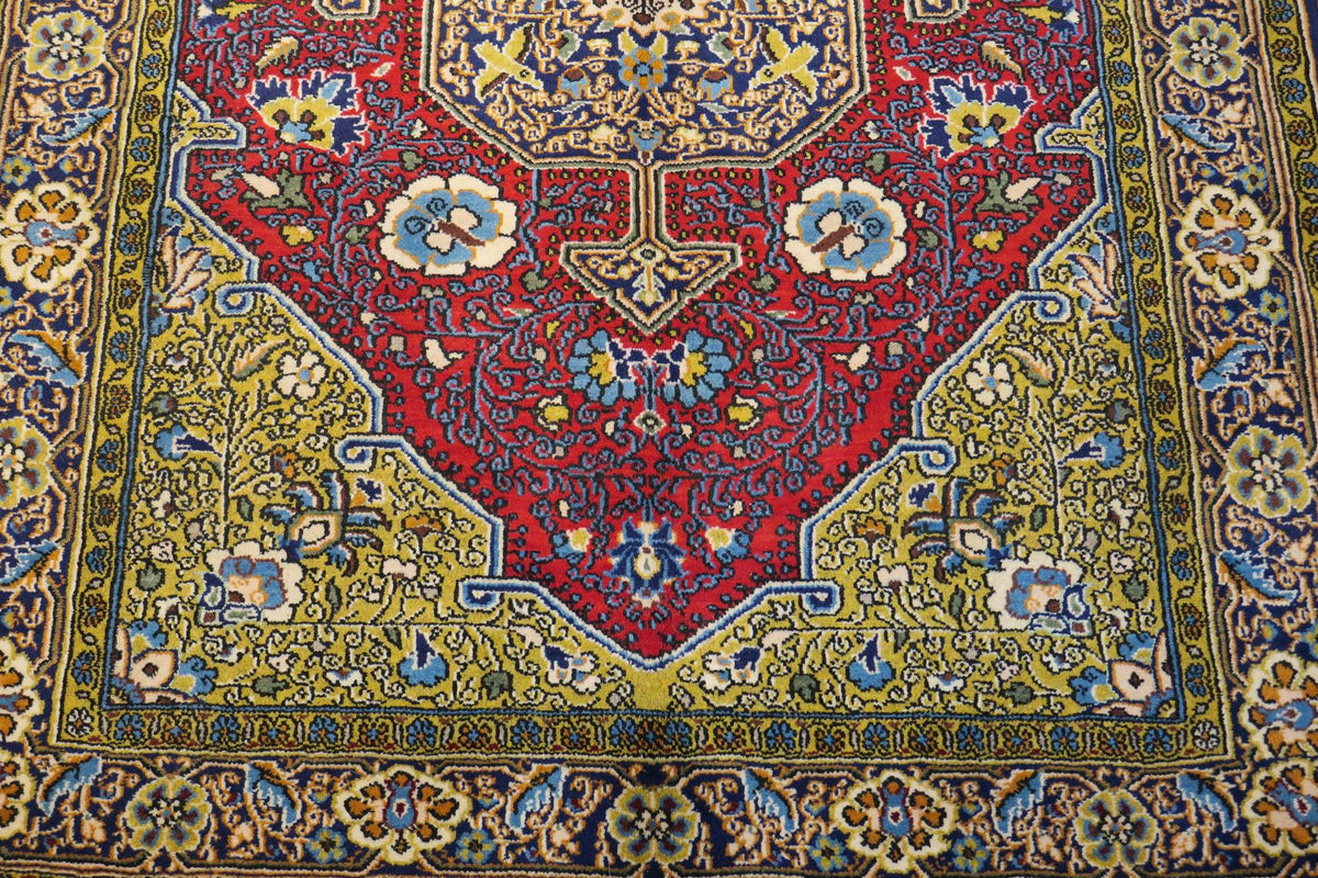 3' 5" x 5' 5" Persian Shahreza Rug image 10