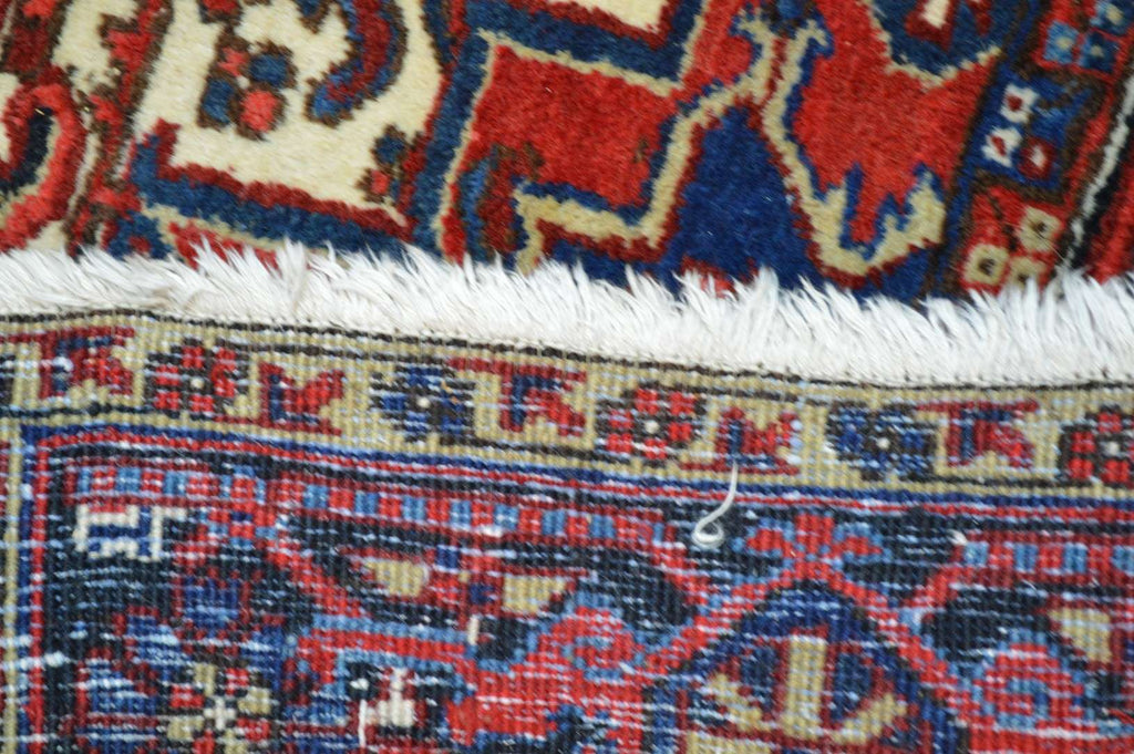 8' 6" x 10' 3" Persian Heriz Rug image 11
