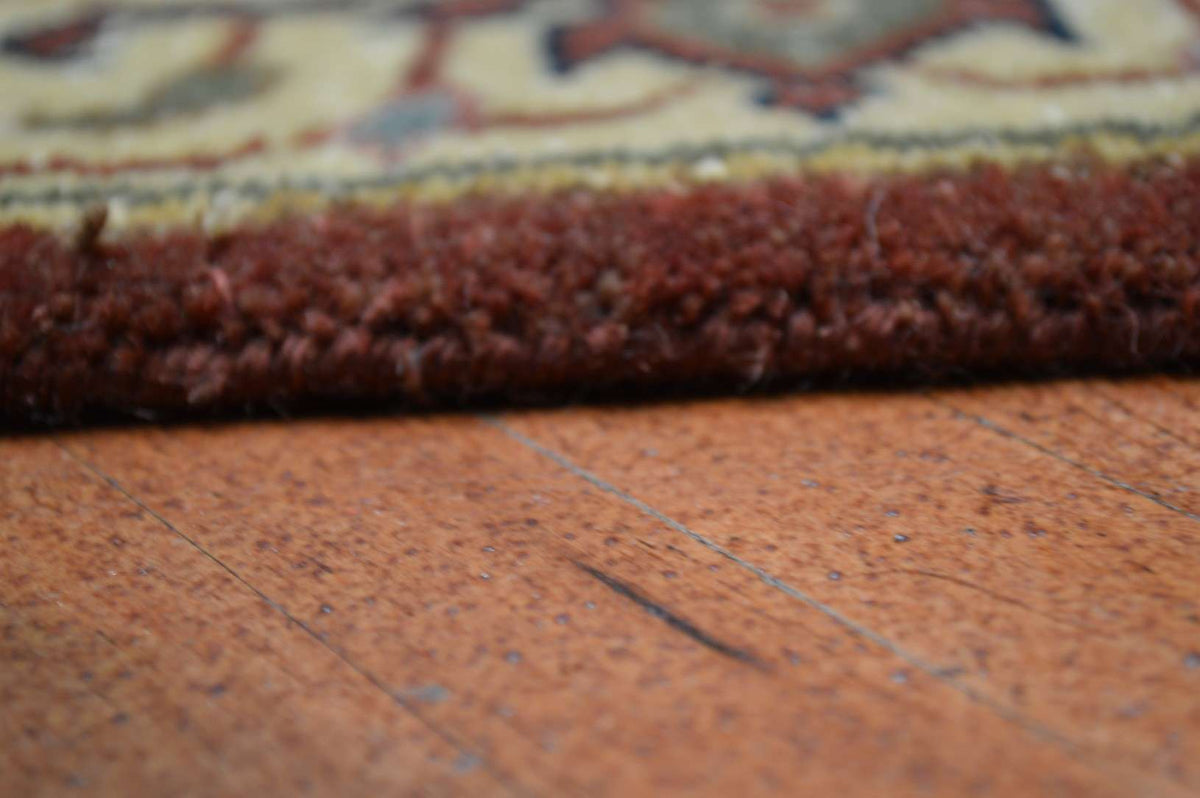 2' 0" x 3' 0" India Serapi Rug image 12