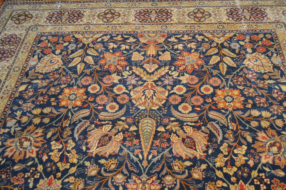 8' 1" x 10' 3" India Sultanabad Rug image 8