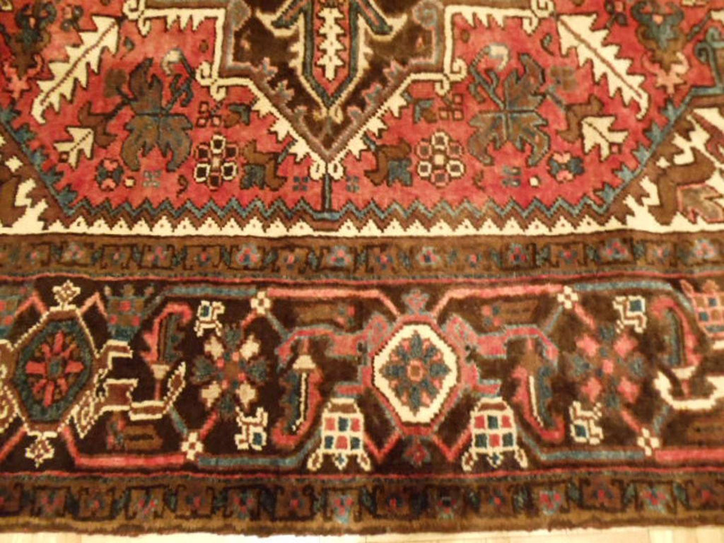 6' 9" x 8' 1" Persian Heriz Rug image 4