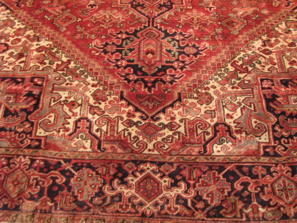 8' 5" x 11' 1" Persian Heriz Rug image 3