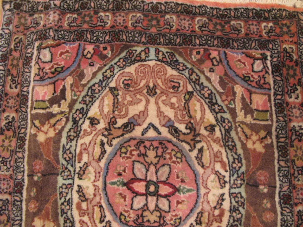 2' 0" x 2' 3" Persian Bijar Rug image 7