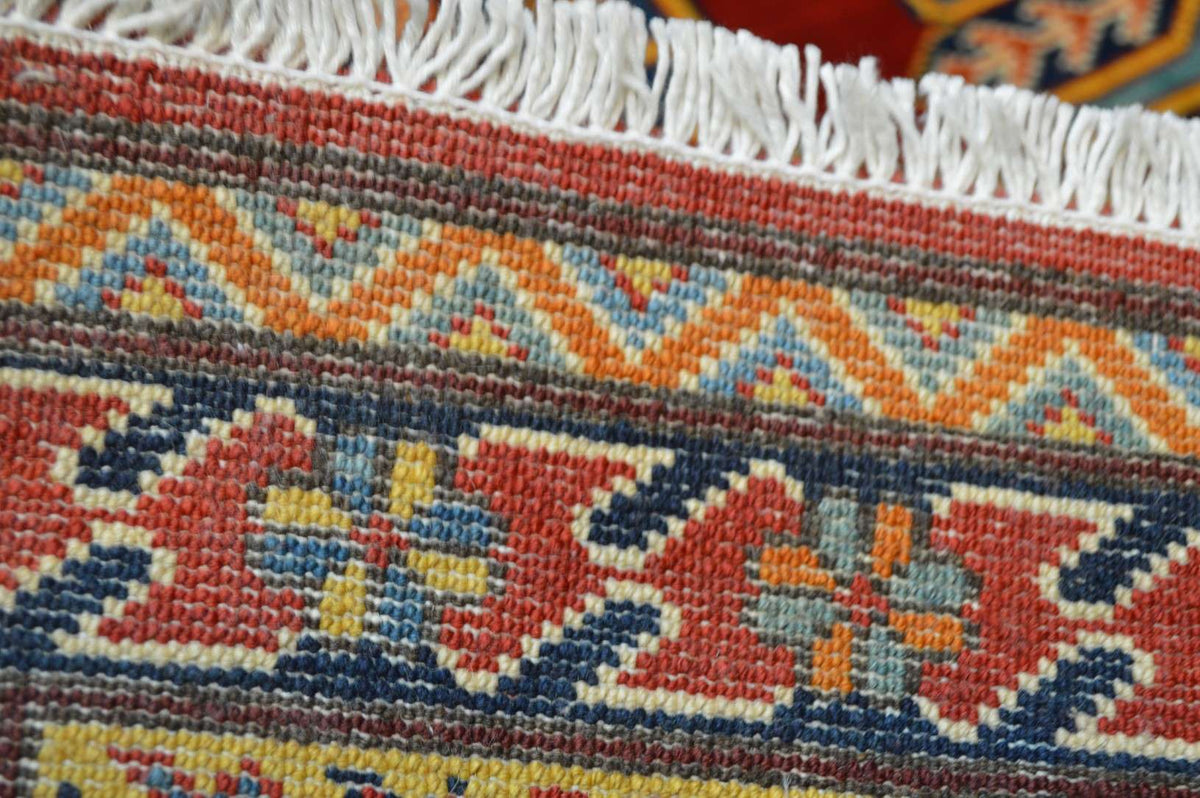 4' 2" x 6' 1" Pakistan Shirvan Rug image 12
