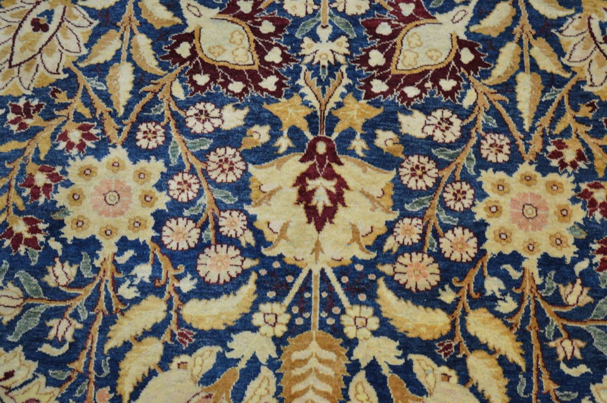 4' 1" x 6' 3" Pakistan Mogul Rug image 5