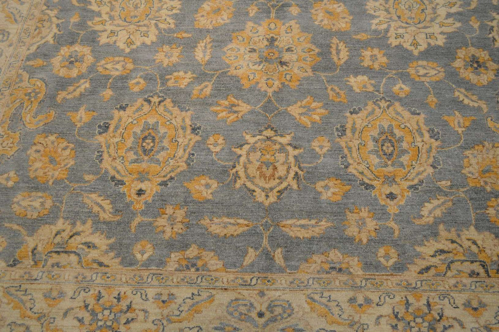 8' 1" x 10' 2" Pakistan Peshawar Rug image 8