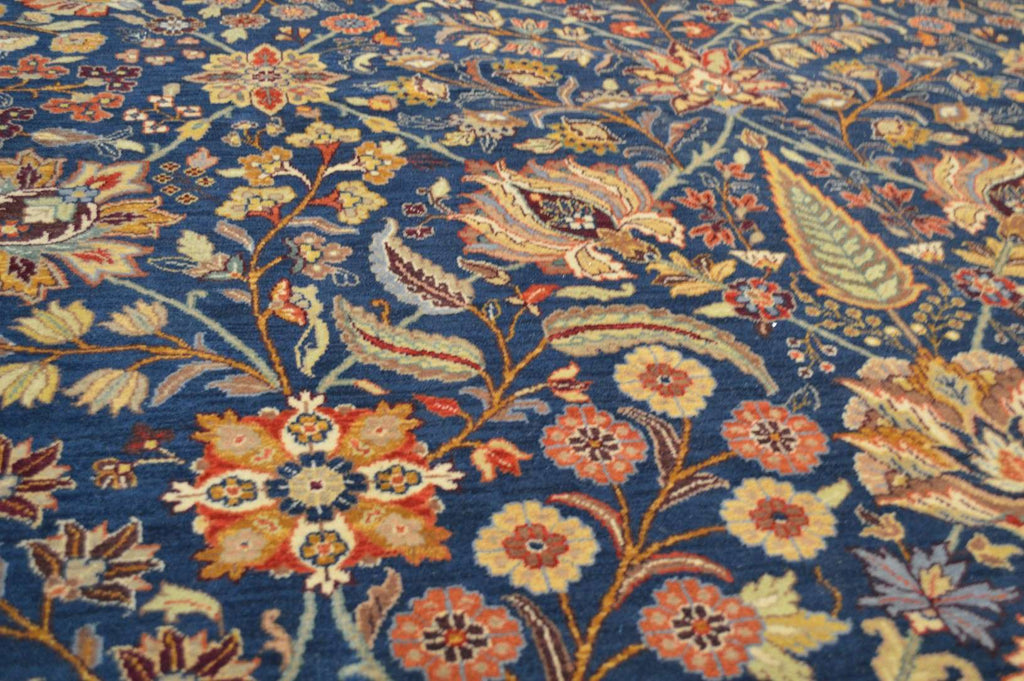 7' 9" x 10' 2" India Sultanabad Rug image 12
