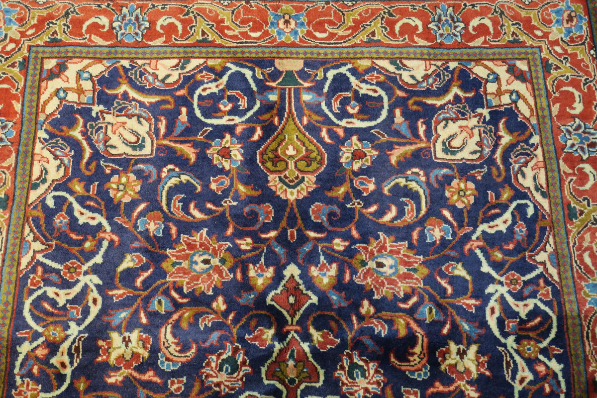 3' 7" x 5' 6" Persian Sarouk Rug image 0