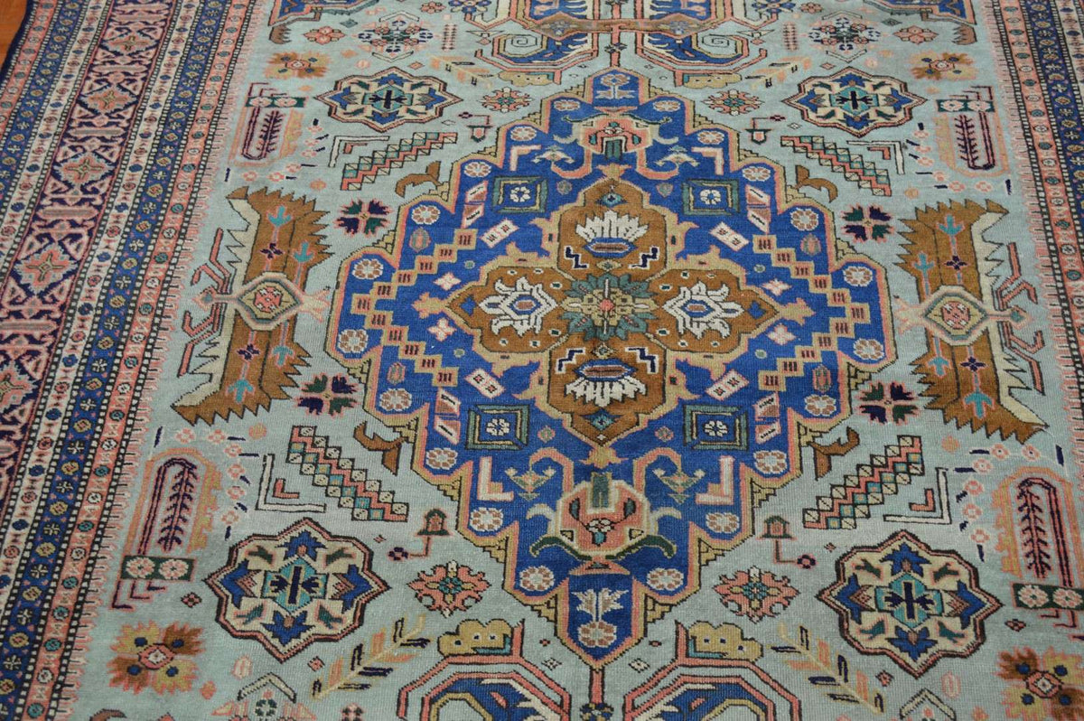 6' 2" x 10' 0" Caucasian Shirvan Rug image 4