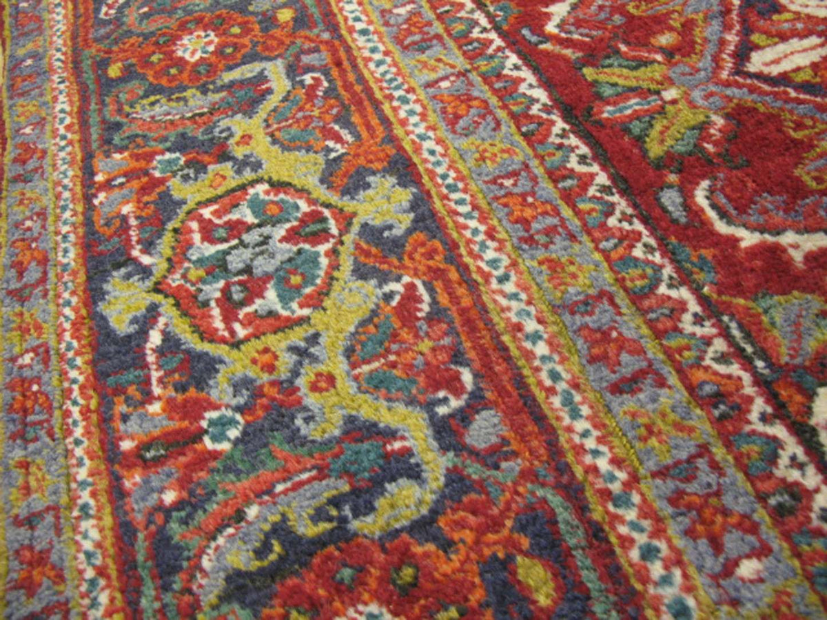 8' 0" x 11' 0" Persian Heriz Rug image 5
