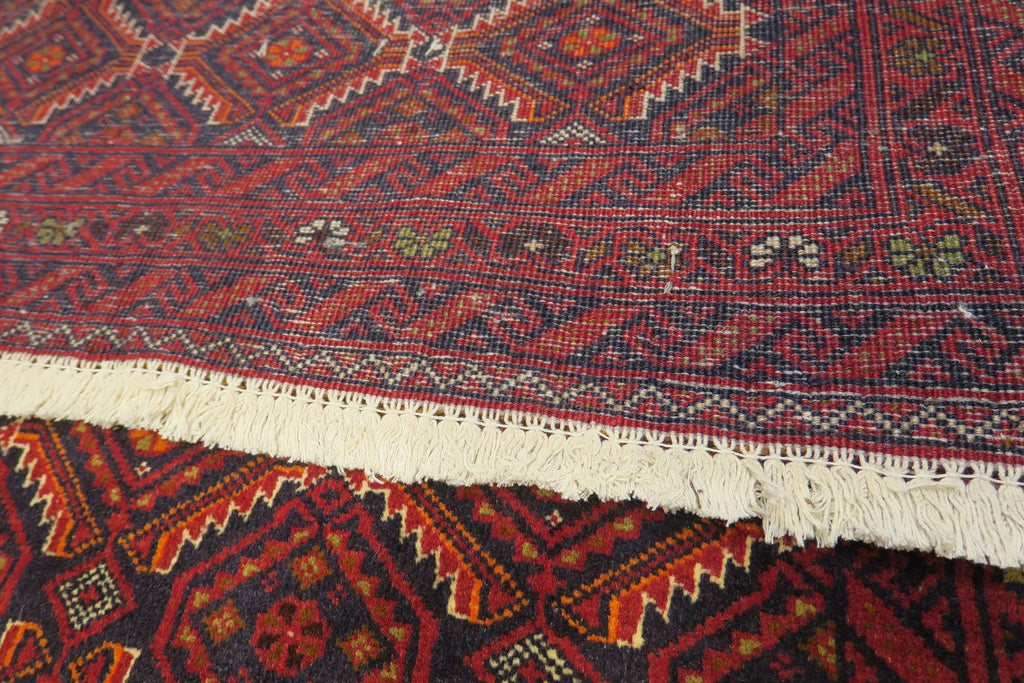 2' 9" x 5' 6" Persian Baluch Rug image 9