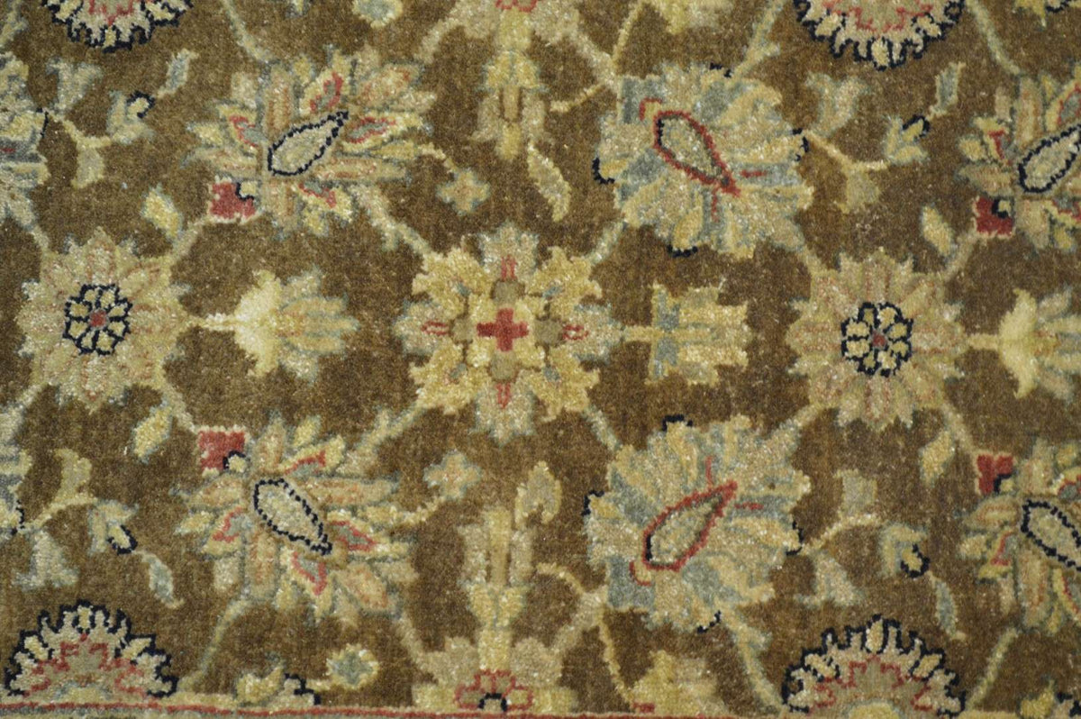 2' 0" x 3' 0" India Peshawar Rug image 10