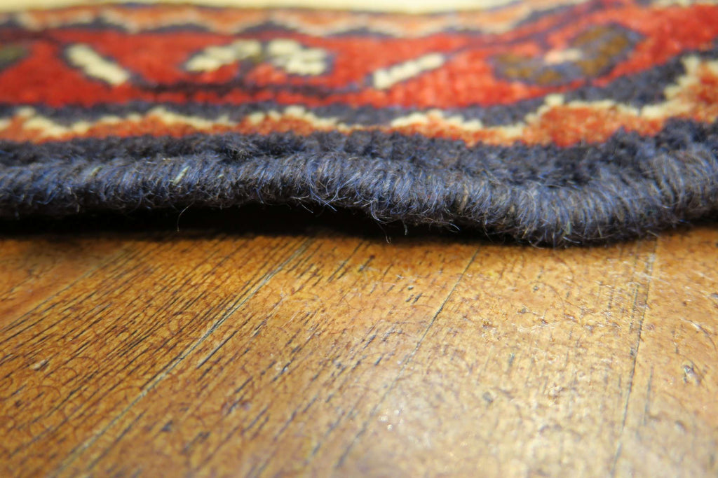 3' 3" x 4' 9" Persian Hamadan Rug image 4