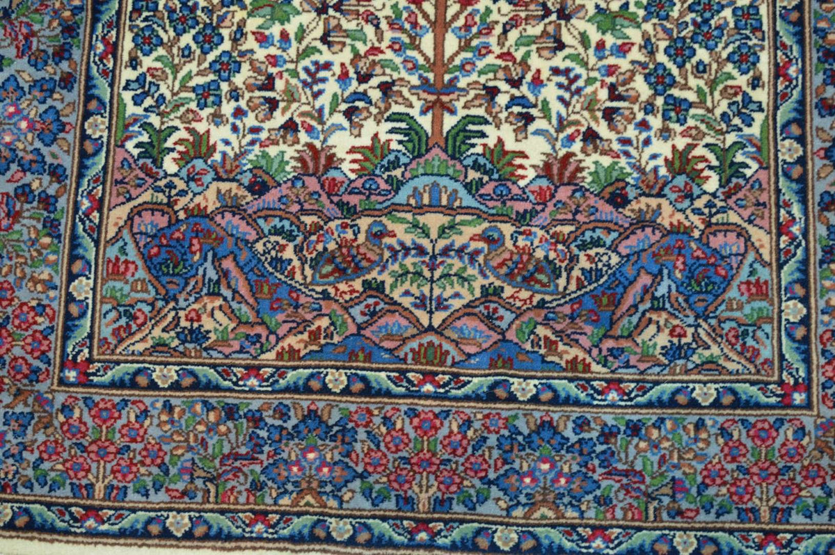 3' 0" x 5' 6" Persian Tabriz Rug image 8