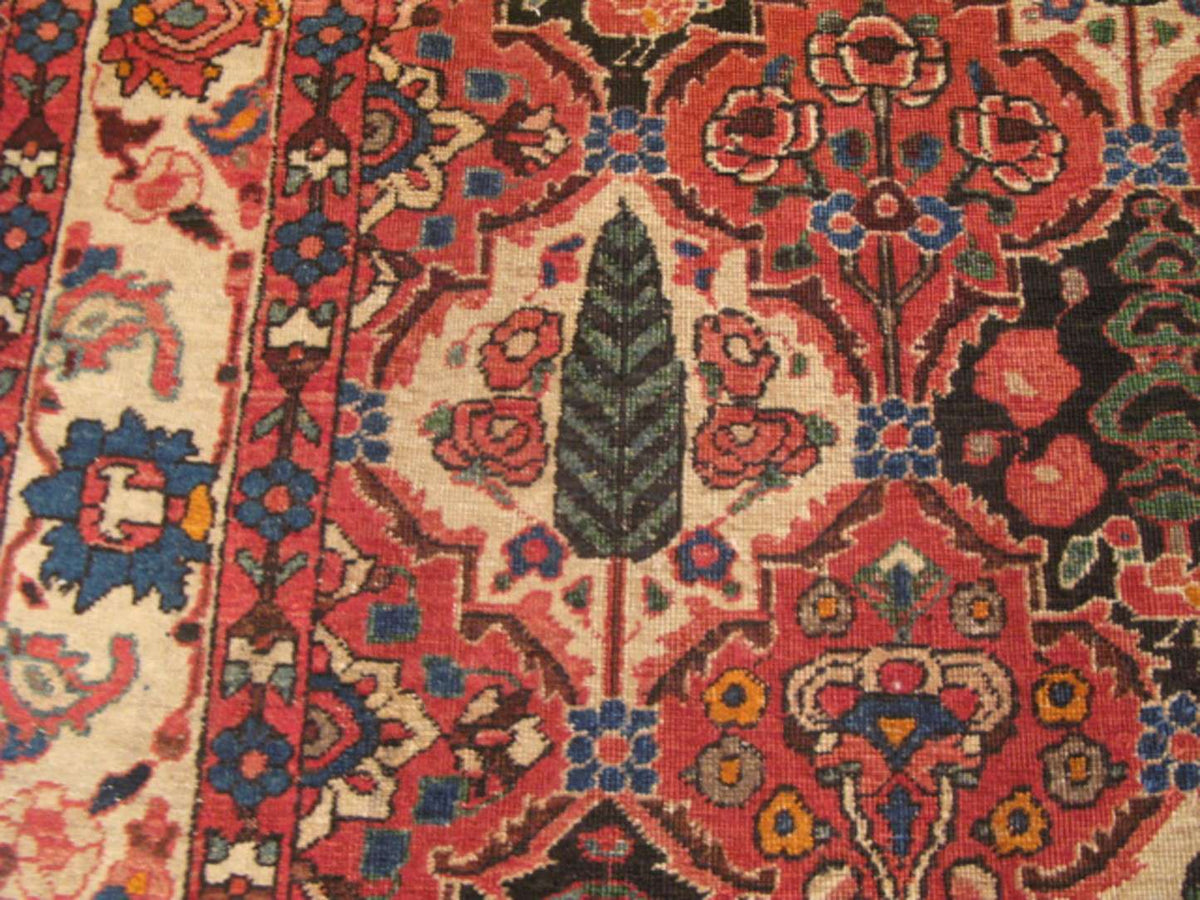 4' 1" x 6' 5" Persian Bakhtiari Rug image 8